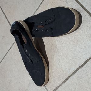 Toms shoes